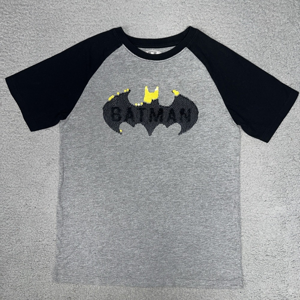 DC Comics Batman T Shirt Youth L 10/12 Gray Black Raglan Reversible Sequin Logo
